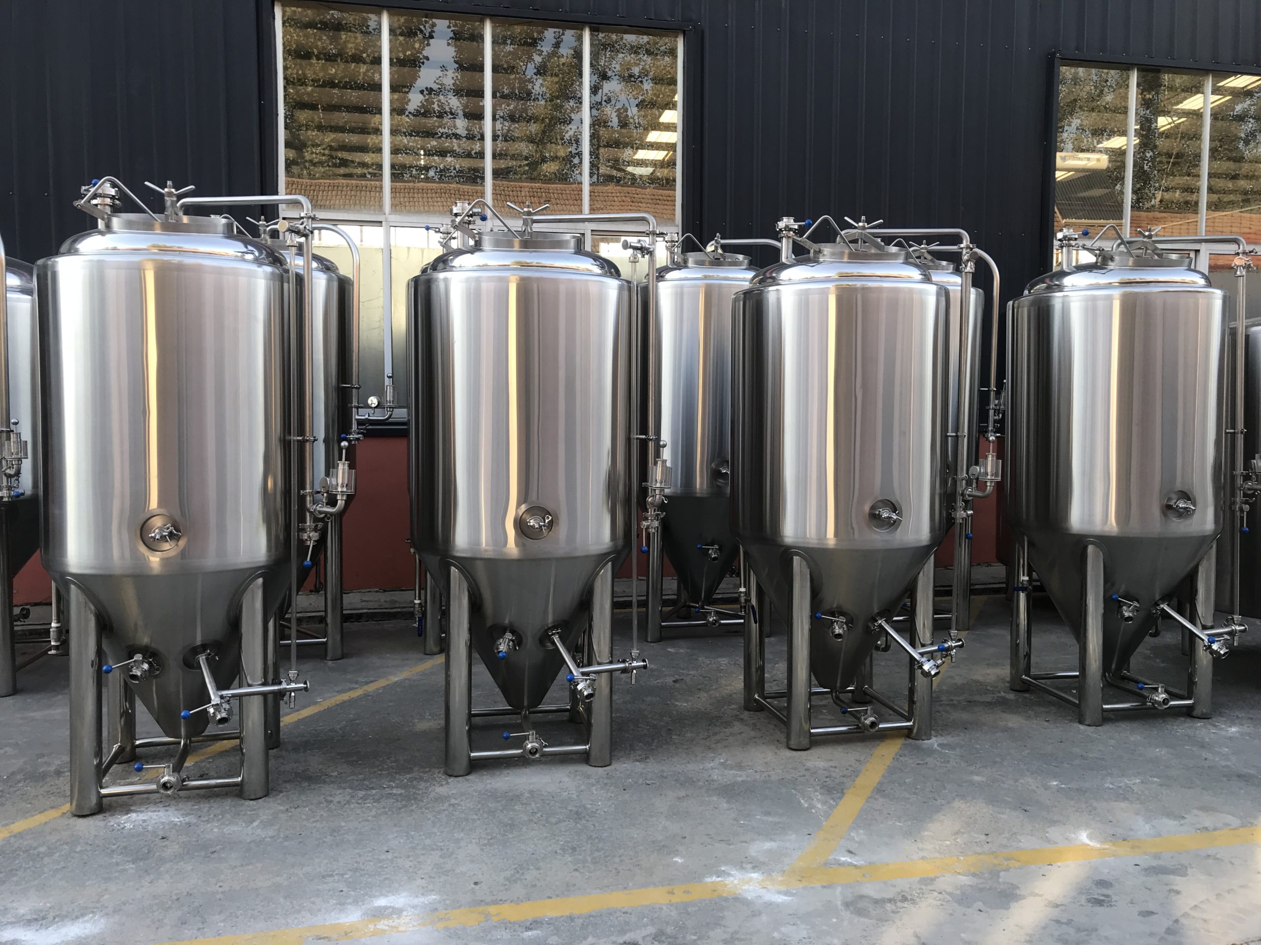 500-Liter Zylindrokonischer Gärtank aus Edelstahl